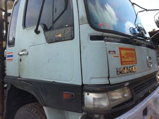 รถฮีโน่ 10 ล้อ หัวลาก. FM2K 240 แรงม้า. ปี 40 สนใจติดต่อ 081 - 6079515 รถฮีโน่ 10 ล้อ หัวลาก. FM2K 240 แรงม้า. ปี 40 สนใจติดต่อ 081 - 6079515