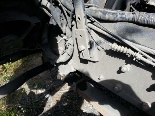 รถฮีโน่ 10 ล้อ หัวลาก. FM2K 240 แรงม้า. ปี 40 สนใจติดต่อ 081 - 6079515 รถฮีโน่ 10 ล้อ หัวลาก. FM2K 240 แรงม้า. ปี 40 สนใจติดต่อ 081 - 6079515