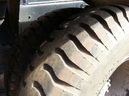 รถฮีโน่ 10 ล้อ หัวลาก. FM2K 240 แรงม้า. ปี 40 สนใจติดต่อ 081 - 6079515 รถฮีโน่ 10 ล้อ หัวลาก. FM2K 240 แรงม้า. ปี 40 สนใจติดต่อ 081 - 6079515