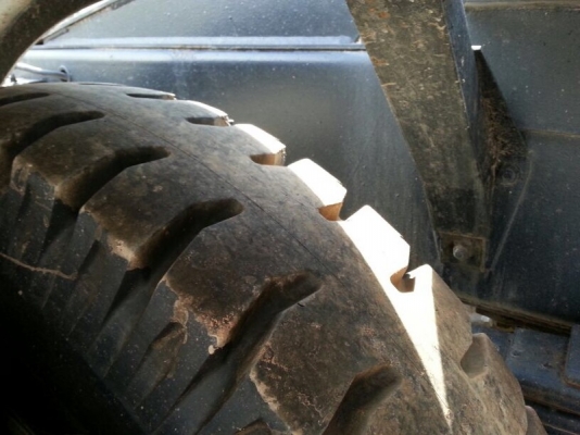 รถฮีโน่ 10 ล้อ หัวลาก. FM2K 240 แรงม้า. ปี 40 สนใจติดต่อ 081 - 6079515 รถฮีโน่ 10 ล้อ หัวลาก. FM2K 240 แรงม้า. ปี 40 สนใจติดต่อ 081 - 6079515