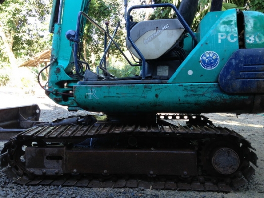 ขายรถขุด แมคโครเล็ก KOMATSU PC30-7 สภาพพร้อมใช้ราคาเบาๆ