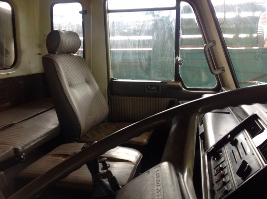 รถ 10 ล้อดั๊ม 2 เพลา รถนิสสัน NISSAN UD 430