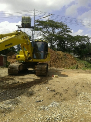 รถแบคโฮ PC200-6ไฟ้ฟ้าครบ เครื่องโคมัสซุ