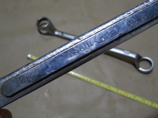 ASAHI JAPAN เบอร์24 และ V B W GERMAN เบอร์30 และ32