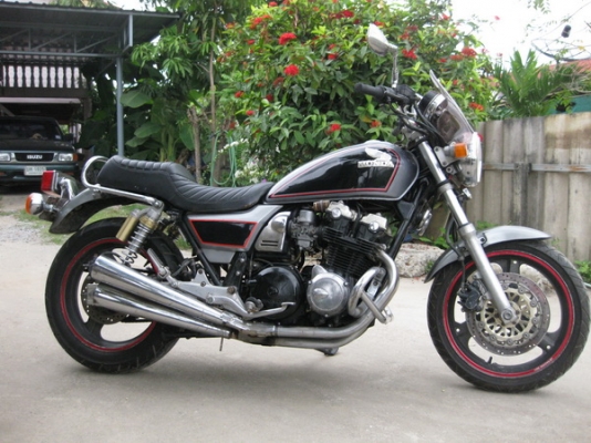 cb750 custom 16 v