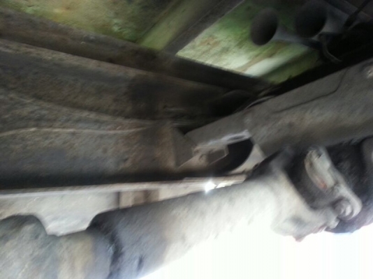 รถฮีโน่ 10 ล้อ รั้ว FL3H 195 แรงม้า. สนใจติดต่อ 081 - 6079515 รถฮีโน่ 10 ล้อ รั้ว FL3H 195 แรงม้า. สนใจติดต่อ 081 - 6079515