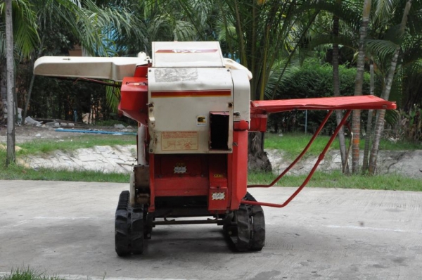 ขายรถ นวดข้าว(เมล็ดพันธ์)ต่างๆ ตีนตะขาบYANMAR สภาพสวยเดิมจากญี่ปุ่น ขายถูก29,000บาท!!