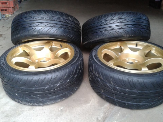 ขายล้อRG18 หน้า8Et20 หลัง9Et 25 +ยาง