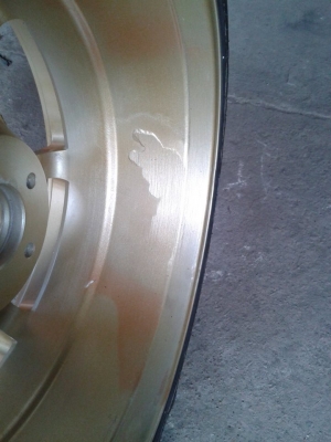 ขายล้อRG18 หน้า8Et20 หลัง9Et 25 +ยาง