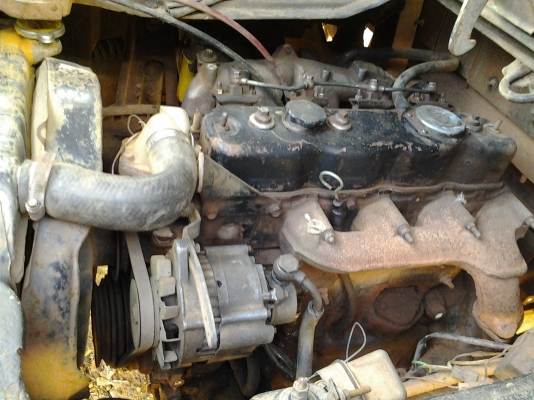 ขาย 6 ล้อ  ISUZU NKR เครื่อง 110  แรง