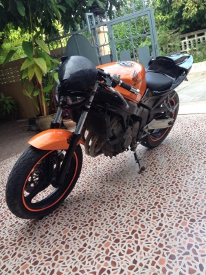 ขาย CBR250cc.4สูบแต่งทรงสตั้นทะเบียนแท้ พร้อมโอน