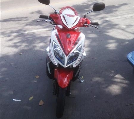 ขาย ยามาฮ่า นูโว อิลิแกนท์  135  ปี53  สีขาวแดง