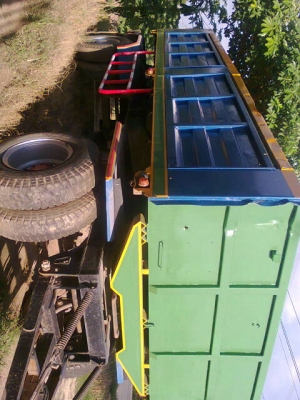 ฝากขายลูกพ่วงสองเพลาดั้ม