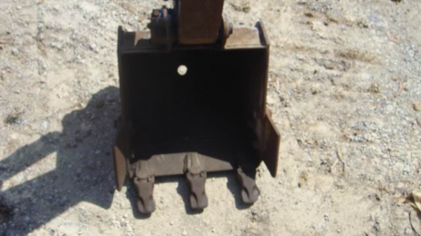 รถขุดจิ๋วๆ MM15 รถขุดจิ๋วๆ MM15