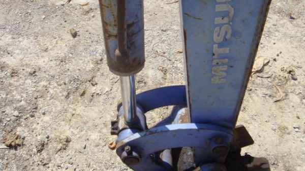 รถขุดจิ๋วๆ MM15 รถขุดจิ๋วๆ MM15