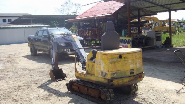 รถขุดจิ๋วๆ MM15 รถขุดจิ๋วๆ MM15