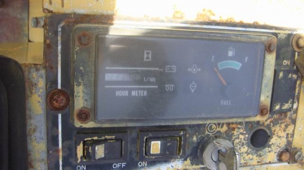 รถขุดจิ๋วๆ MM15 รถขุดจิ๋วๆ MM15