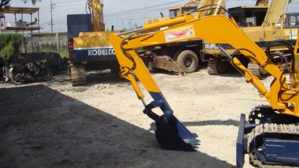 รถขุดจิ๋วๆๆๆ PC20-2 รถขุดจิ๋วๆๆๆ PC20-2