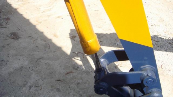 รถขุดจิ๋วๆๆๆ PC20-2 รถขุดจิ๋วๆๆๆ PC20-2