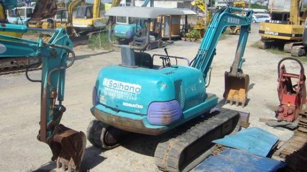 รถขุดนอก PC45-1E รถขุดนอก PC45-1E