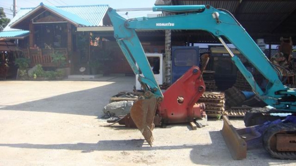 รถขุดนอก PC45-1E รถขุดนอก PC45-1E