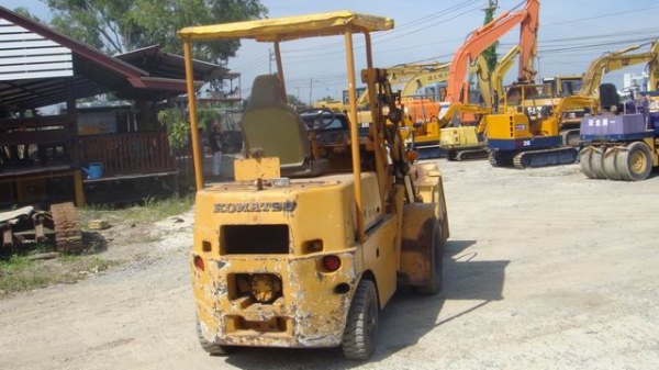 รถตักแบบรถโฟร์คลิฟ SD10-3 รถตักแบบรถโฟร์คลิฟ SD10-3