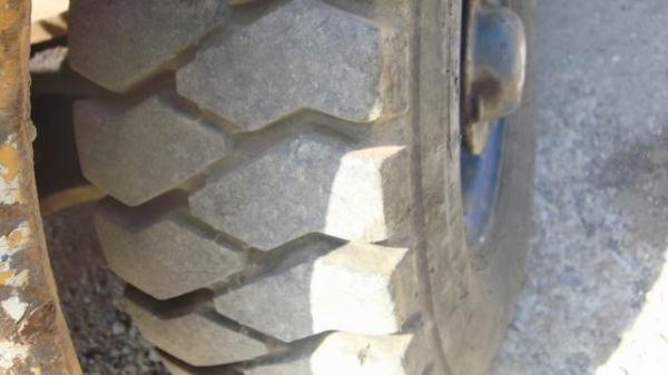 รถตักแบบรถโฟร์คลิฟ SD10-3 รถตักแบบรถโฟร์คลิฟ SD10-3