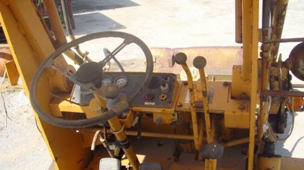 รถตักแบบรถโฟร์คลิฟ SD10-3 รถตักแบบรถโฟร์คลิฟ SD10-3