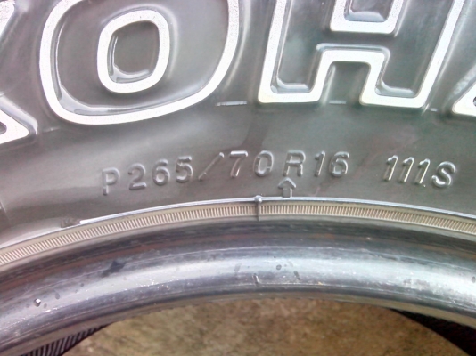 ขายยาง โยโก ปี 09 265 70 16 1300 บาท มี 3 เส้น ขายยาง โยโก ปี 09 265 70 16 1300 บาท มี 3 เส้น