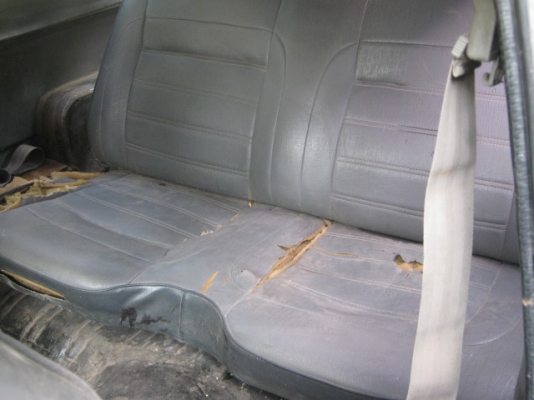 มาสดด้า แฟมิรี่ 1300 cc เครื่องแน่น ช่วงล่างหนึบ ศูนย์+ทรงดี สีฝากะโปง+กันชนหน้าไม่สวย มาสดด้า แฟมิรี่ 1300 cc เครื่องแน่น ช่วงล่างหนึบ ศูนย์+ทรงดี สีฝากะโปง+กันชนหน้าไม่สวย