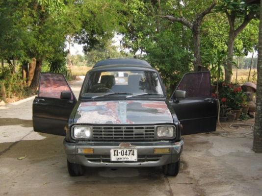 มาสดด้า แฟมิรี่ 1300 cc เครื่องแน่น ช่วงล่างหนึบ ศูนย์+ทรงดี สีฝากะโปง+กันชนหน้าไม่สวย มาสดด้า แฟมิรี่ 1300 cc เครื่องแน่น ช่วงล่างหนึบ ศูนย์+ทรงดี สีฝากะโปง+กันชนหน้าไม่สวย