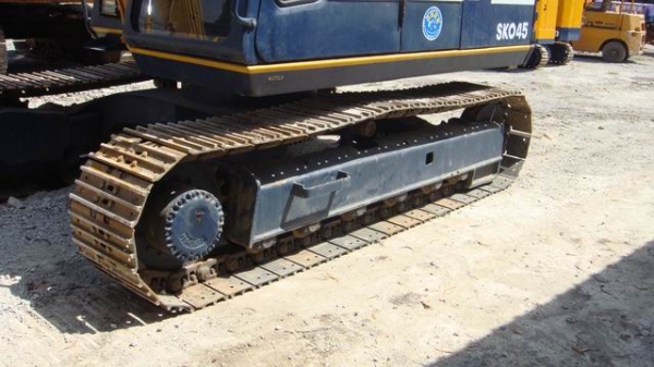 รถขุด SK045