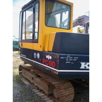 KOMATSU PC60-5.