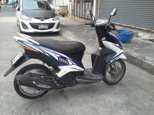 Mio 125 RR รถมือแรก พรบ. ภาษีครบไม่ขาด ถึง ตุลาคม2557 สตาร์ทมือเท้าได้ปกติ รถเครื่องเดิมดีมาก น้ำมันเครื่องเปลียนเรียบร้อยแล้วจ้า Mio 125 RR รถมือแรก พรบ. ภาษีครบไม่ขาด ถึง ตุลาคม2557 สตาร์ทมือเท้าได้ปกติ รถเครื่องเดิมดีมาก น้ำมันเครื่องเปลียนเรียบร้อยแล้วจ้า