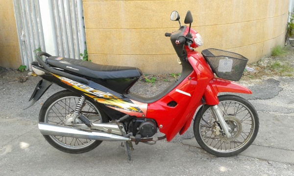 Honda wave100สตาร์ทมือ Honda wave100สตาร์ทมือ