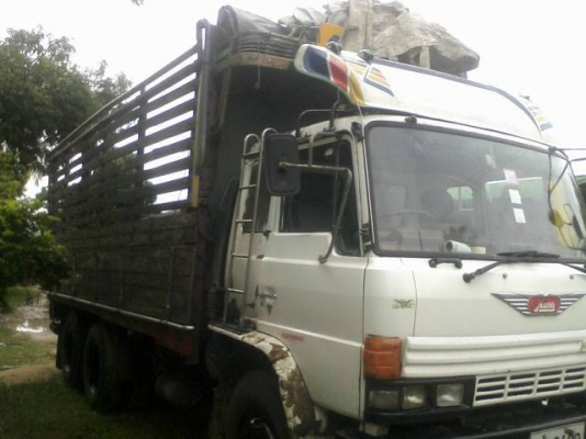 ขายรถบรรทุก10ล้อ1เพลา HINO KT 925  เปลี่ยนหัวใหม่ วางเครื่อง HO7Dเบรคทิฟฟี่ พวงมาลัยพาวเวอร์ คัสชีส์ดี ครับ