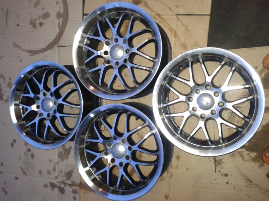 ขายแม็ก15x7  LENSO แท้มือสอง4รู100/114 ชุดละ4500