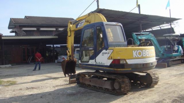 รถขุดสวยๆ พร้อมใบดัน SK60 Mark III S.LE-12125 รถขุดสวยๆ พร้อมใบดัน SK60 Mark III S.LE-12125