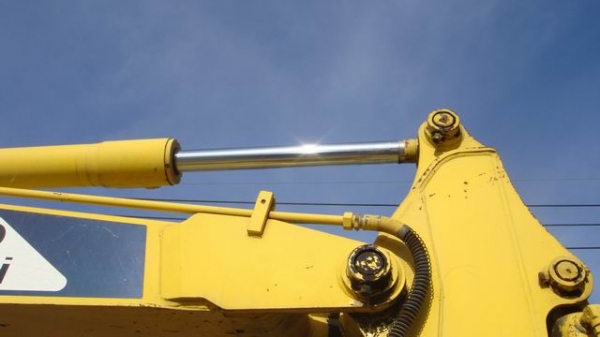 รถขุดสวยๆ พร้อมใบดัน SK60 Mark III S.LE-12125 รถขุดสวยๆ พร้อมใบดัน SK60 Mark III S.LE-12125