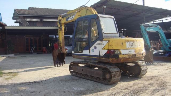 รถขุด SK60 Mark III S.LE-15481 สวยๆอีกคัน รถขุด SK60 Mark III S.LE-15481 สวยๆอีกคัน