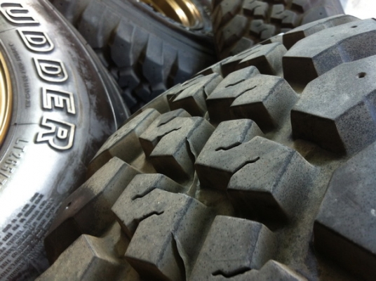 ล้อ TE 37x 16x8 Off -20 พร้อมยางMAXXIS BUCKSHOT 265/75/16 สภาพป้ายเเดง ล้อ TE 37x 16x8 Off -20 พร้อมยางMAXXIS BUCKSHOT 265/75/16 สภาพป้ายเเดง
