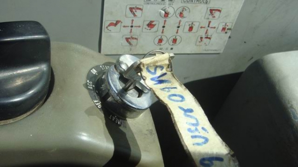 รถขุดตูดสั้นๆ พร้อมใบดนสวยๆ SK60SR S.T-01170 รถขุดตูดสั้นๆ พร้อมใบดนสวยๆ SK60SR S.T-01170