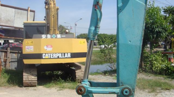 รถขุดตูดสั้นๆ พร้อมใบดนสวยๆ SK60SR S.T-01170 รถขุดตูดสั้นๆ พร้อมใบดนสวยๆ SK60SR S.T-01170