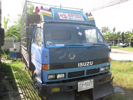 ขาย Isuzu NPR 115HP 6ล้อรถห้าง ยาว4.50ม. ปี93.