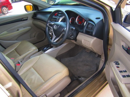 สภาพดีมาก รับประกันบอดี้ ไม่มีชนหนักไม่มีน้ำท่วม