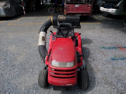 รถตัดหญ้า นั่งขับ HONDA 2013 เครื่อง 13 hp 2 ใบตัด