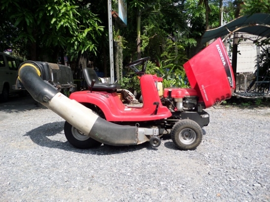 รถตัดหญ้า นั่งขับ HONDA 2013 เครื่อง 13 hp 2 ใบตัด