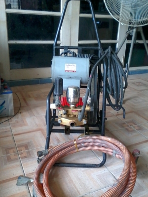 ปั๊มอัดฉีด