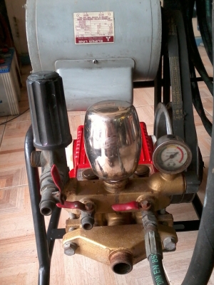 ปั๊มอัดฉีด