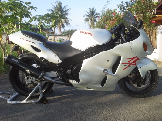 Kawasaki 1000cc.แฟริ่งHayabusa ขายถูกรถพร้อมใช้คันใหญ่มาก